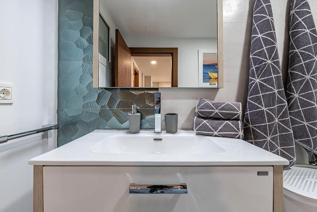 Apartamento Luxury Casa Con Piscina, Wifi, 150M Dal Mare Miami Platja  Exterior foto